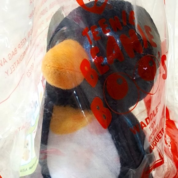 McDonalds 2017 Happy Meal Toy: WADDLE PENGUIN TY Teenie Beanie Boo #15 - NEW - Picture 4 of 4